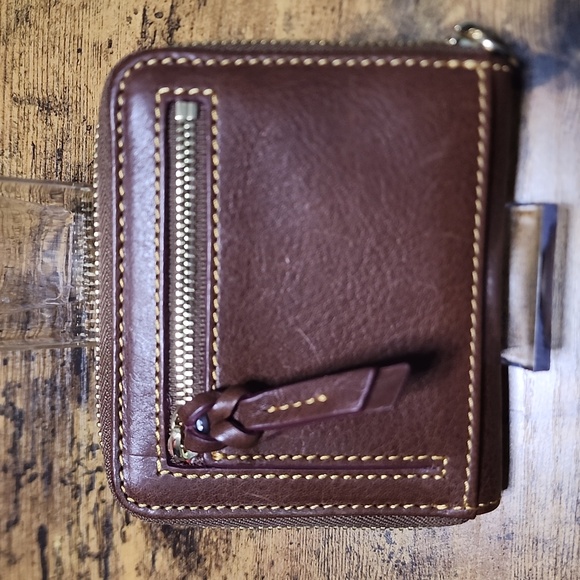 Dooney & Bourke Wallet - Picture 6 of 9